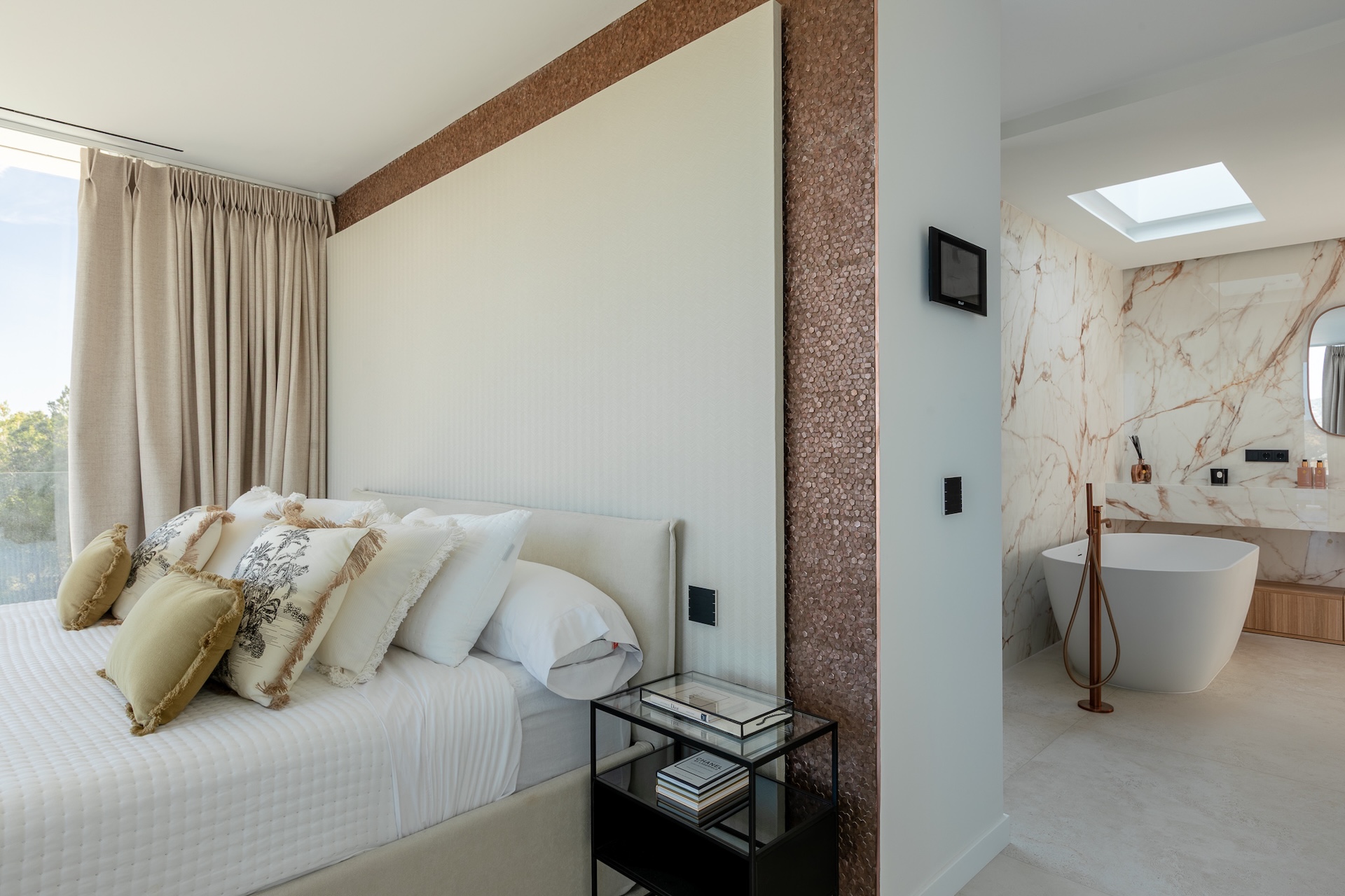 Resa Estates for sale Ibiza Vlla Aixa te koop sale lift sea views bedroom 1.jpg